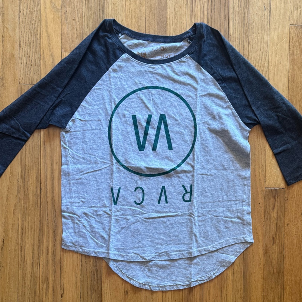 RVCA Women’s Baseball Shirt Small